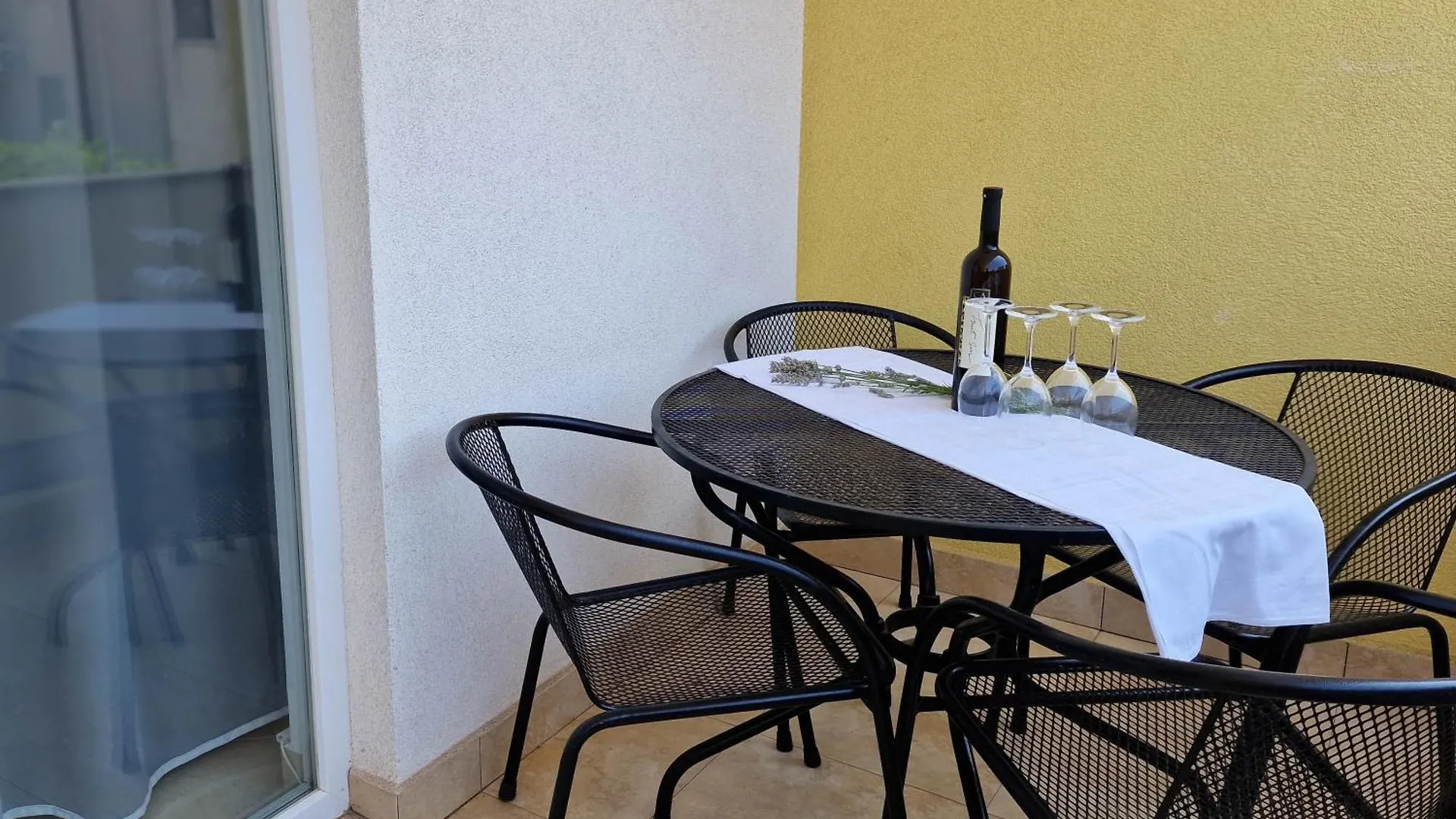Lilly Zambratija Apartment Croatia